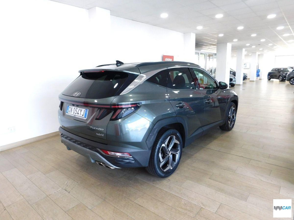 Hyundai Tucson 1.6 hev Exellence 4wd 239cv auto (3)