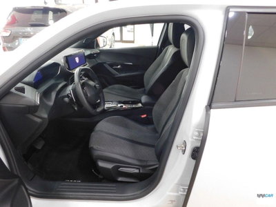 Peugeot 2008 BlueHDi 130 S&S EAT8 Allure Pack (11)