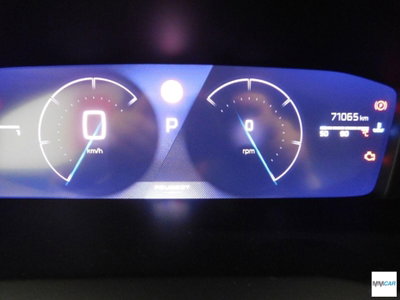 Peugeot 2008 BlueHDi 130 S&S EAT8 Allure Pack (7)