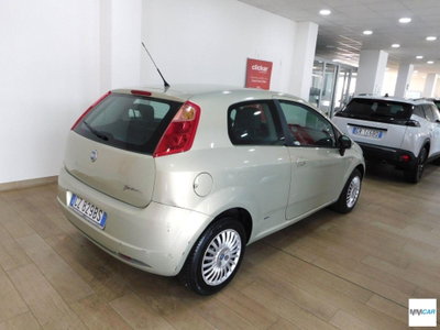 Fiat Grande Punto 1.2 3 porte Active (3)