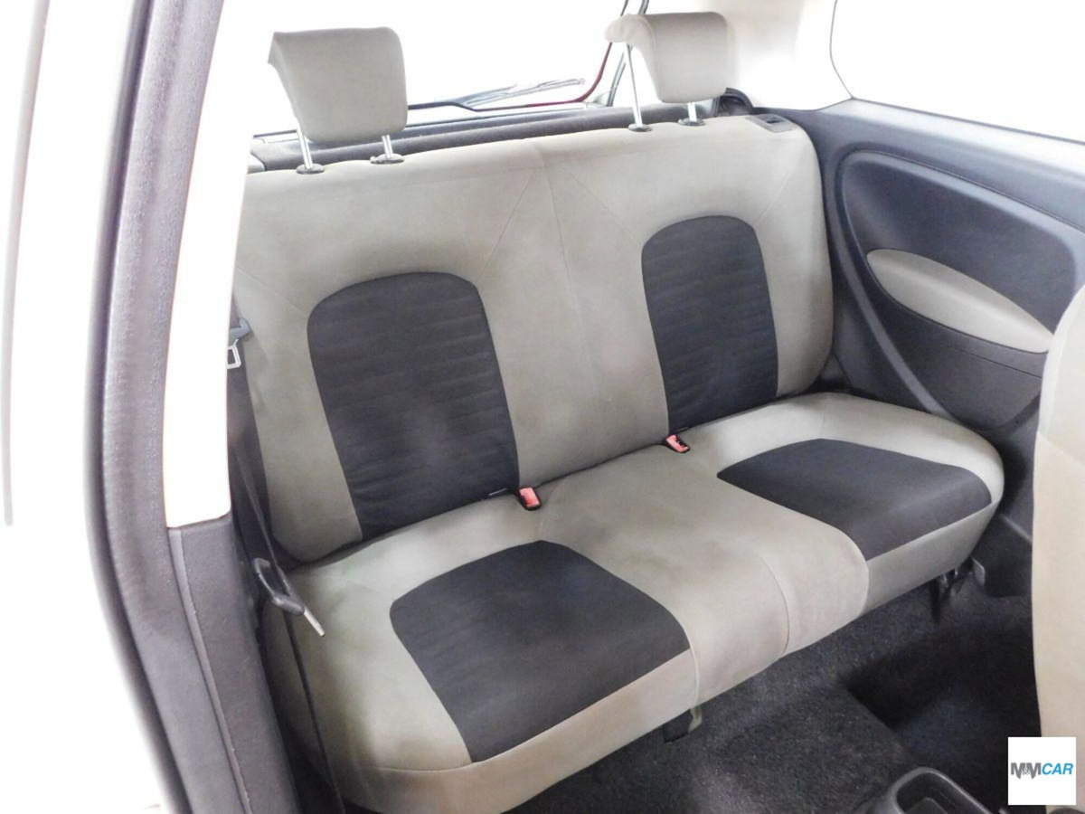 Fiat Grande Punto 1.2 3 porte Active (6)