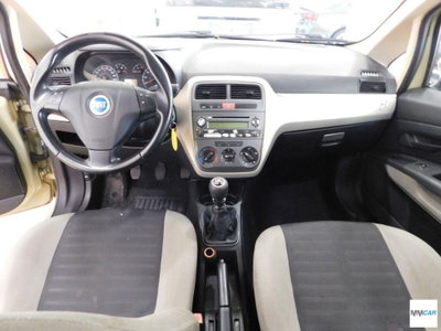 Fiat Grande Punto 1.2 3 porte Active (9)