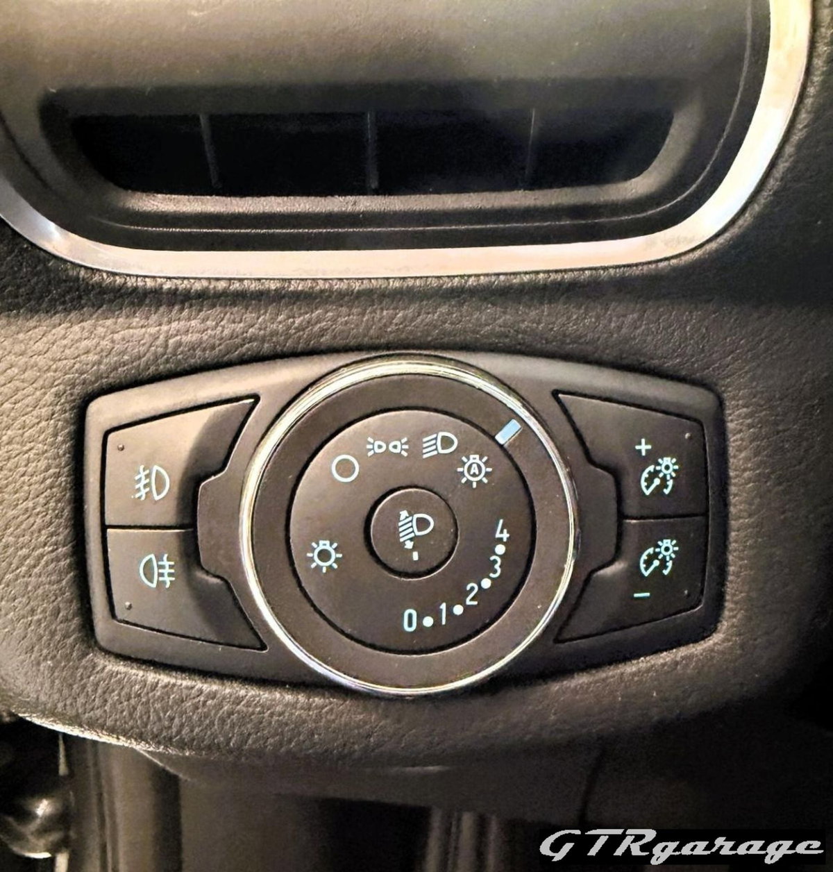 Ford B-Max B-Max 1.4 90 CV GPL Titanium X (15)
