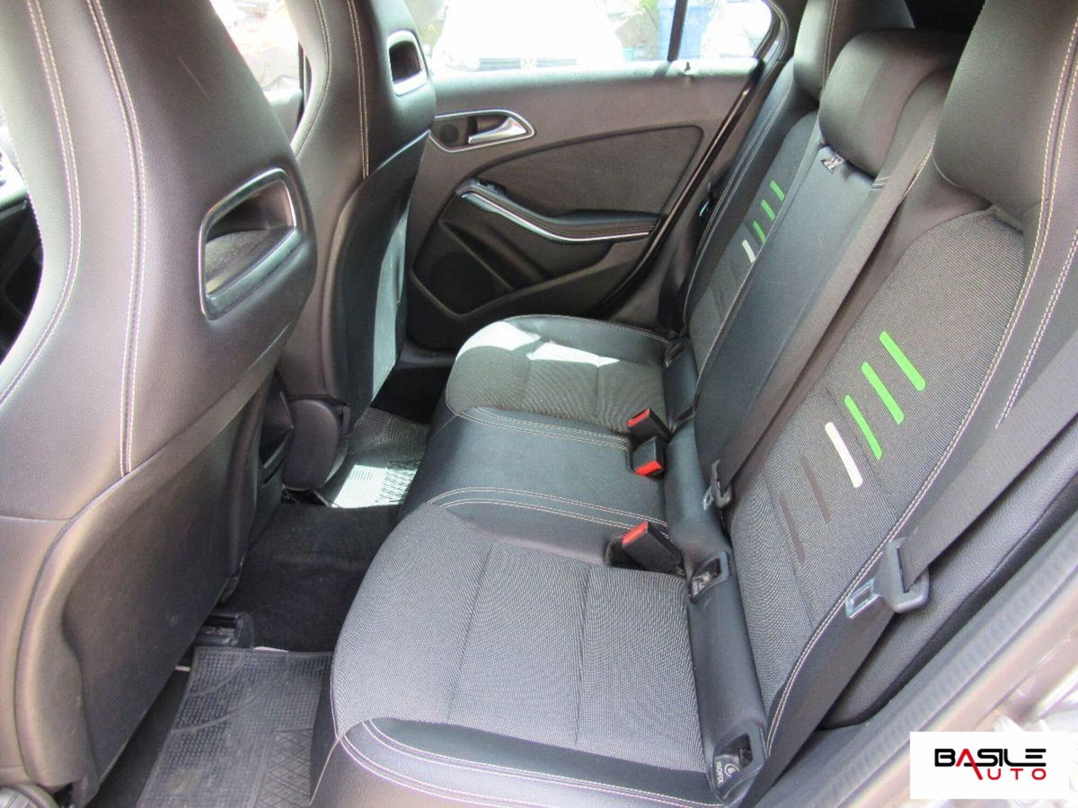 Mercedes-Benz Classe A 160 d Automatic Premium (13)