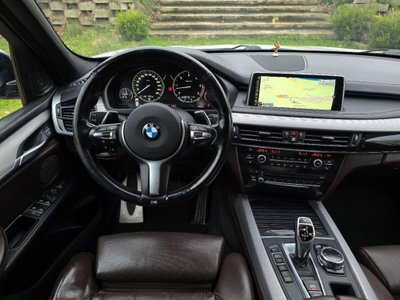 BMW X5 M50d (16)