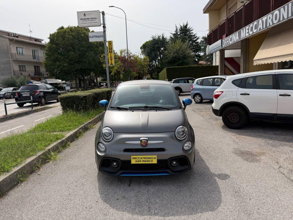Abarth 595 595 1.4 Turbo T-Jet 165 CV Pista (2)
