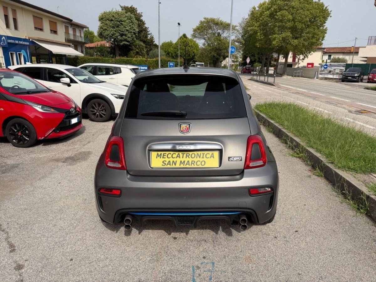 Abarth 595 595 1.4 Turbo T-Jet 165 CV Pista (5)