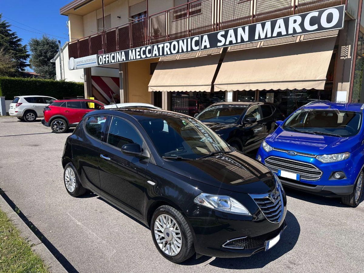 Lancia Ypsilon 1.3 MJT 16V 95 CV 5 porte S&S Elefantino