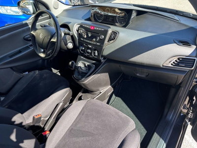Lancia Ypsilon 1.3 MJT 16V 95 CV 5 porte S&S Elefantino (14)