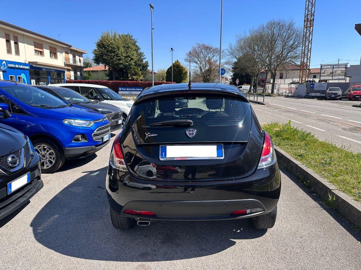 Lancia Ypsilon 1.3 MJT 16V 95 CV 5 porte S&S Elefantino (5)