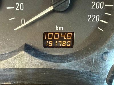 Opel Corsa 1.0i 12V cat 5 porte Club (13)