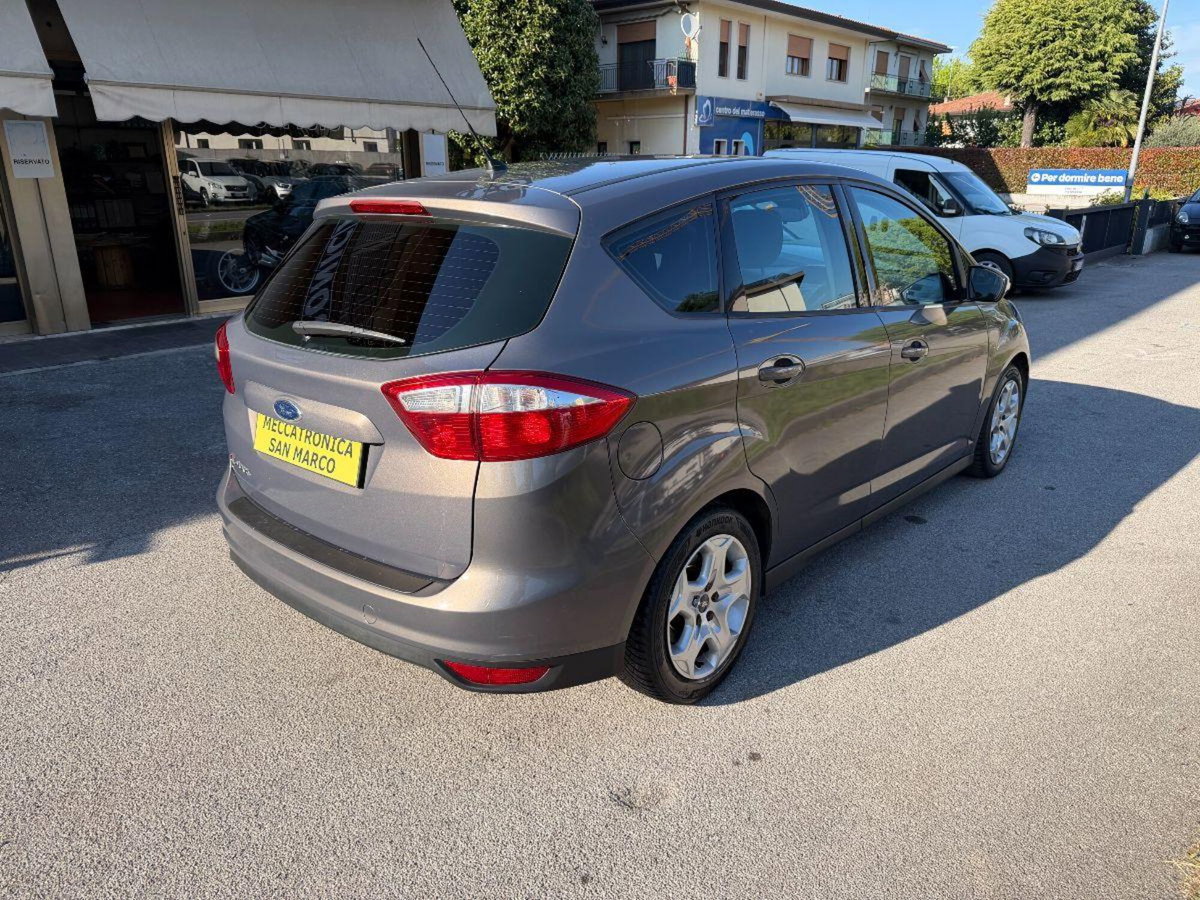 Ford C-Max 1.6 TDCi 115CV Titanium (4)