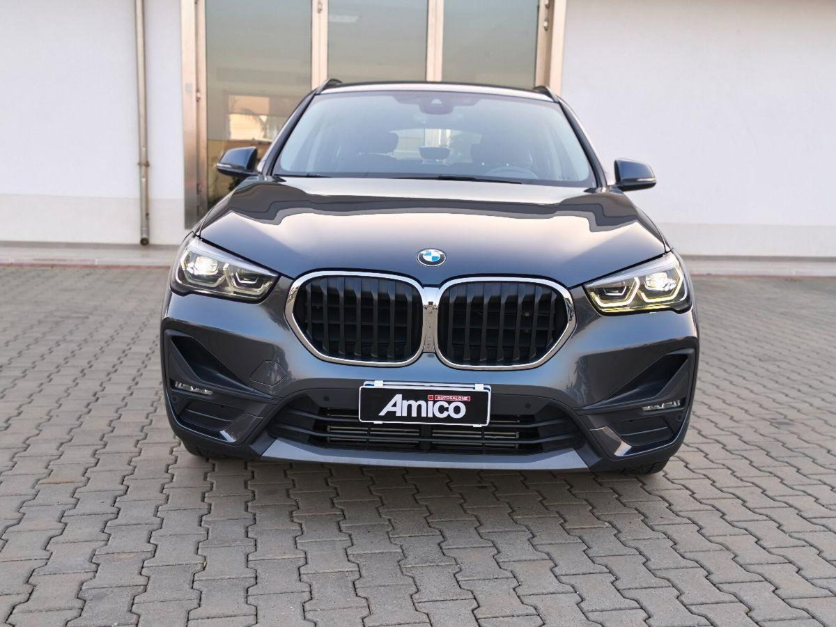 BMW X1 sDrive18d xLine Plus (3)