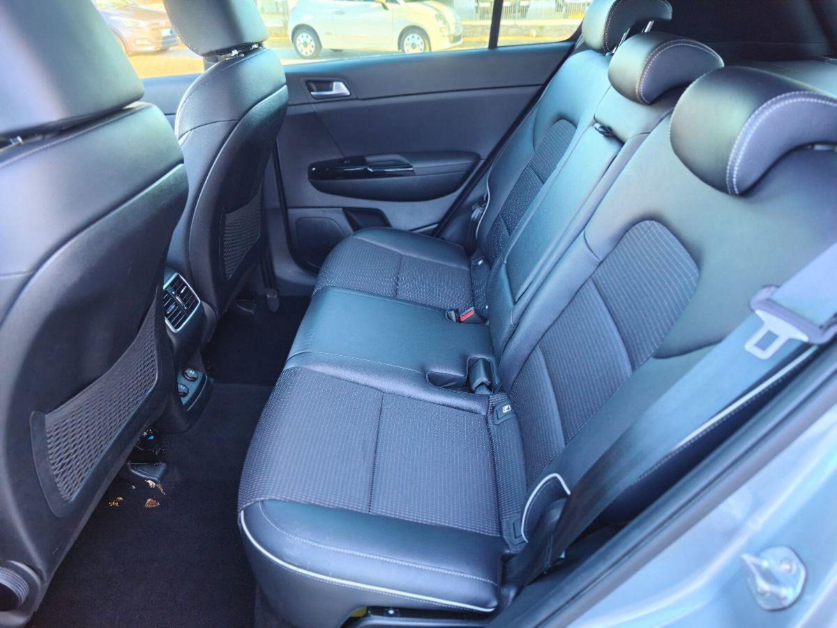 Kia Sportage 1.6 CRDI 136 CV DCT7 2WD GT Line (12)