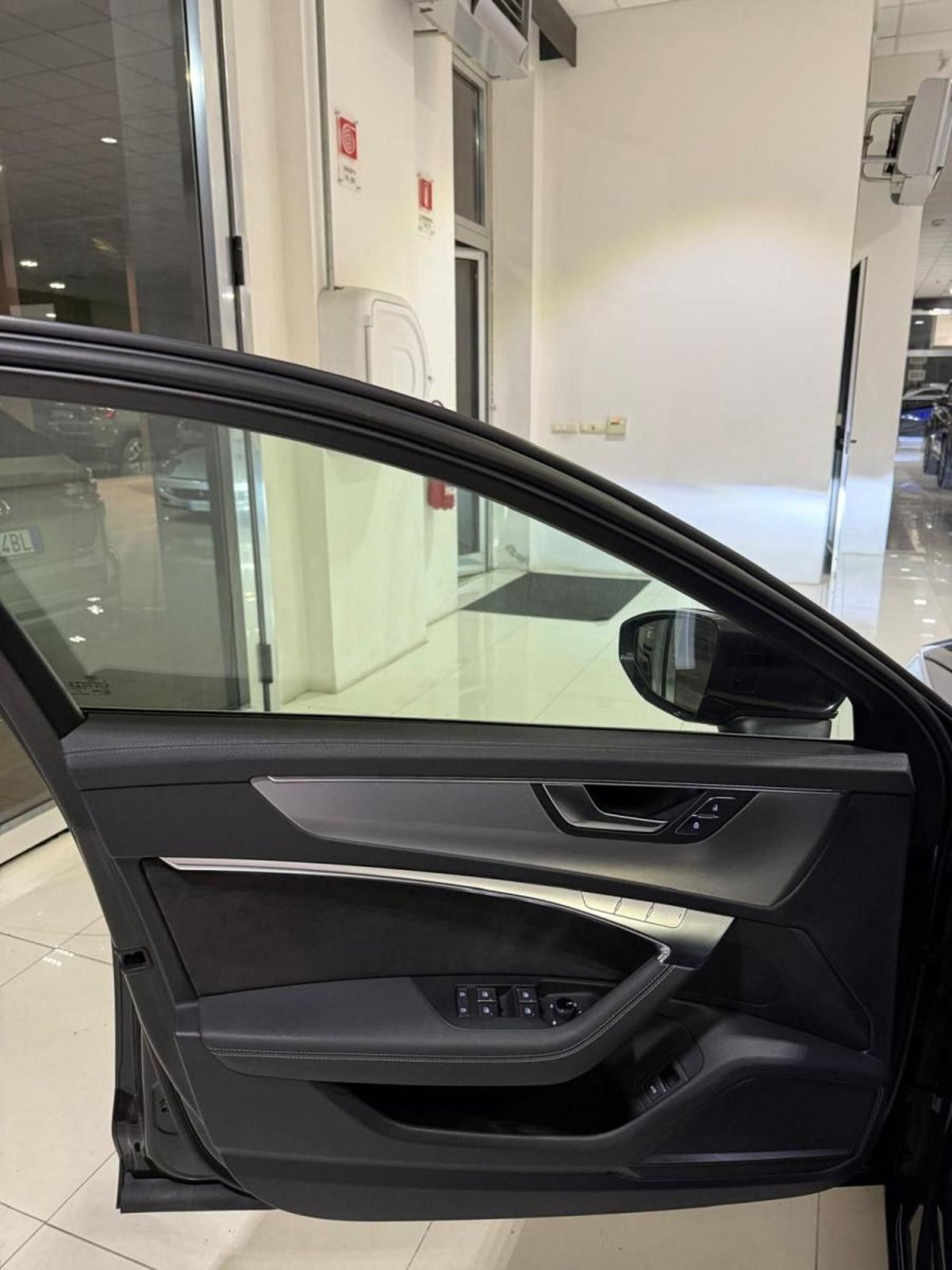 Audi A6 50 3.0 TDI quattro tiptronic Business (10)