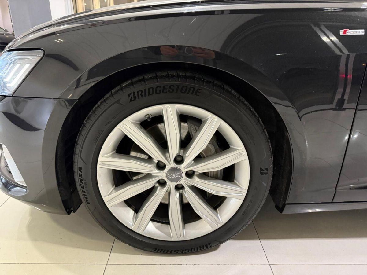 Audi A6 50 3.0 TDI quattro tiptronic Business (9)