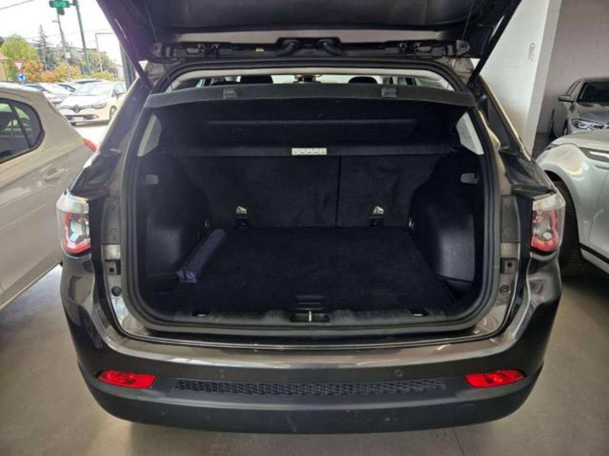 Jeep Compass 2.0 Multijet II aut. 4WD Longitude (5)