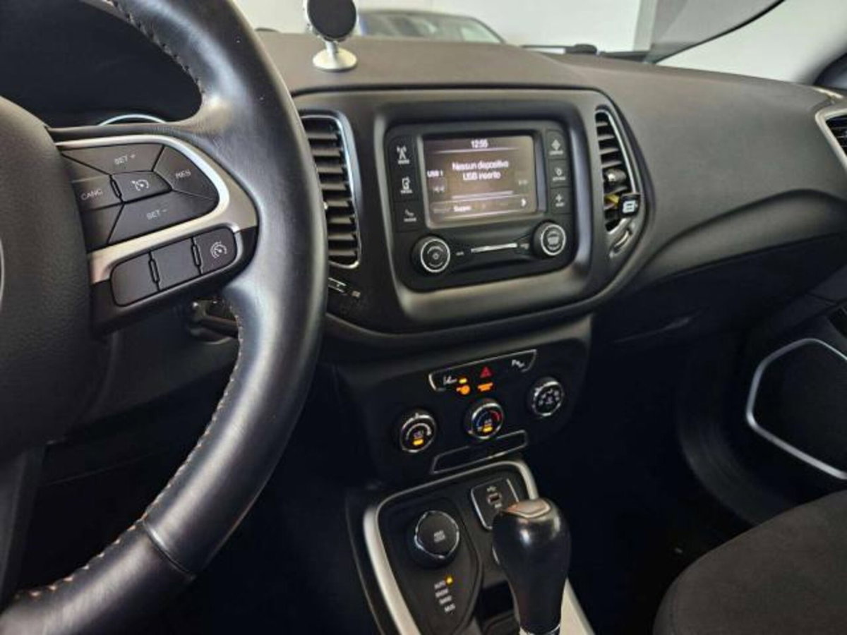 Jeep Compass 2.0 Multijet II aut. 4WD Longitude (9)