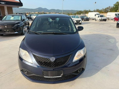 Lancia Ypsilon 1.2 69 CV 5 porte GPL Ecochic Gold (2)