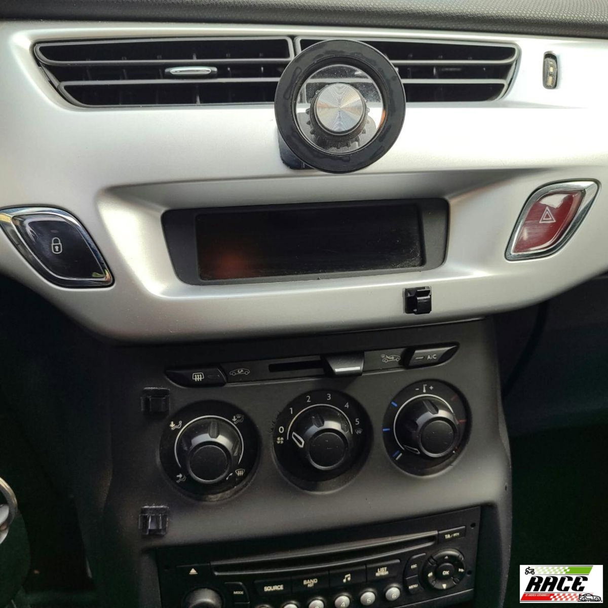 Citroen C3 1.1 GPL airdream Attraction (15)