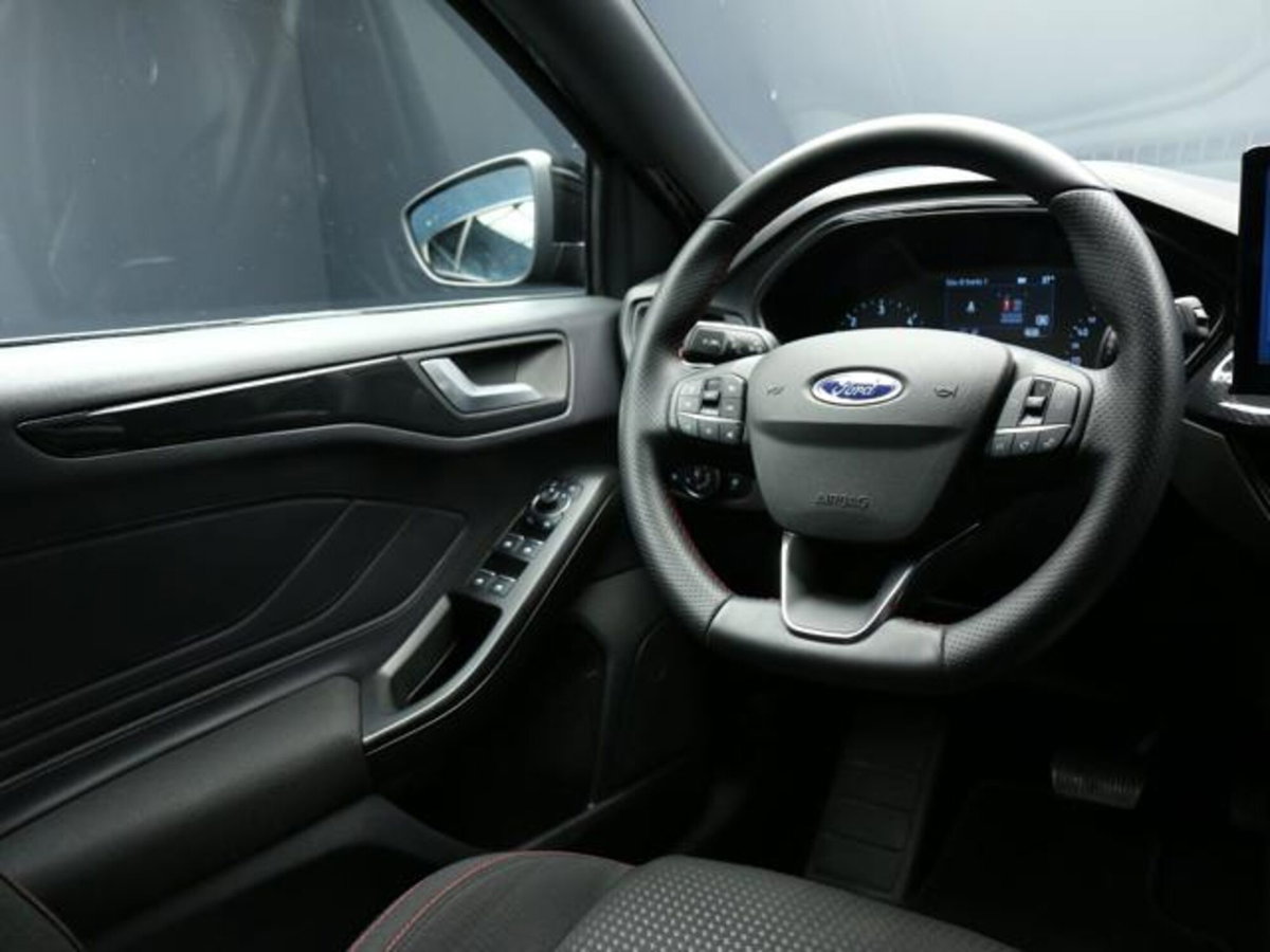 Ford Focus 1.5 EcoBlue 115 CV automatico 5p. ST-Line Style (12)