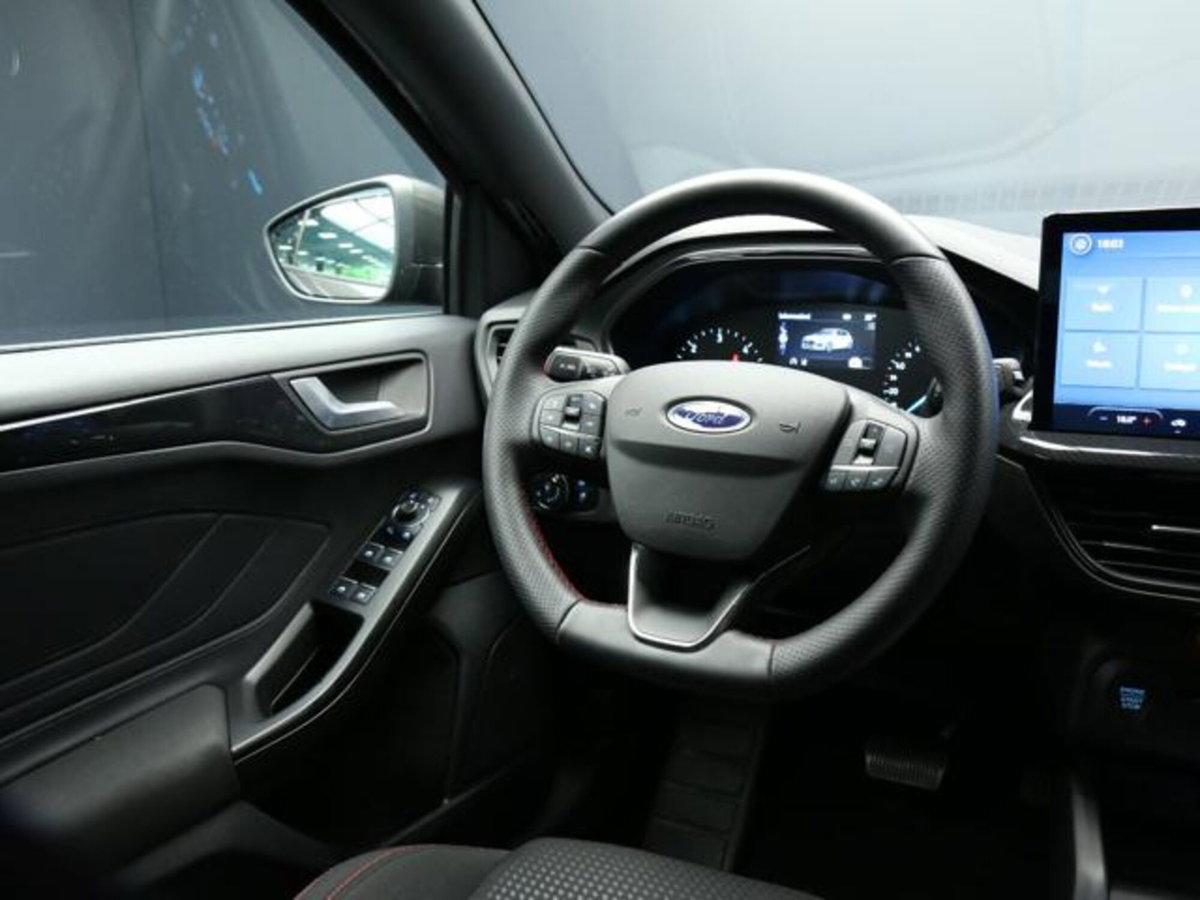 Ford Focus 1.5 EcoBlue 115 CV automatico 5p. ST-Line Style (13)