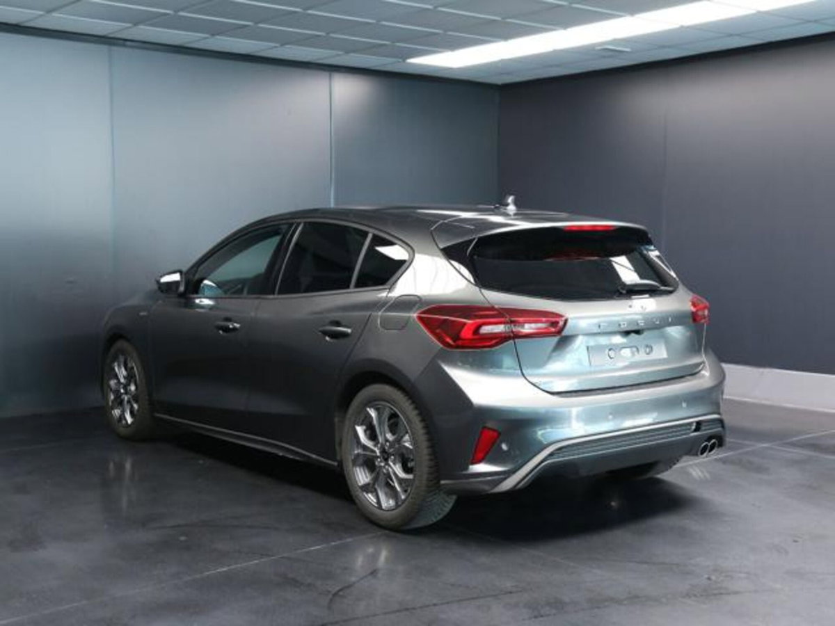 Ford Focus 1.5 EcoBlue 115 CV automatico 5p. ST-Line Style (4)