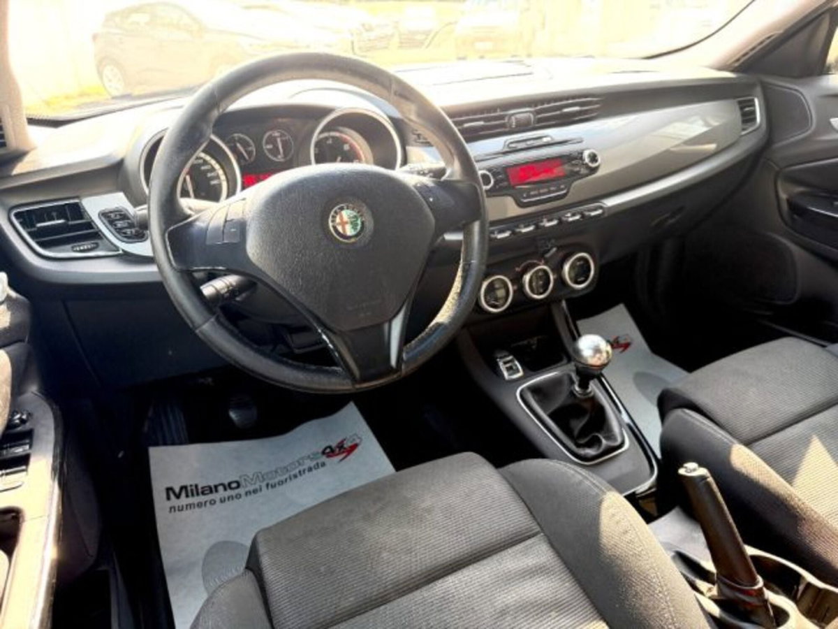 Alfa Romeo Giulietta 2.0 JTDm-2 Progression 140cv (9)