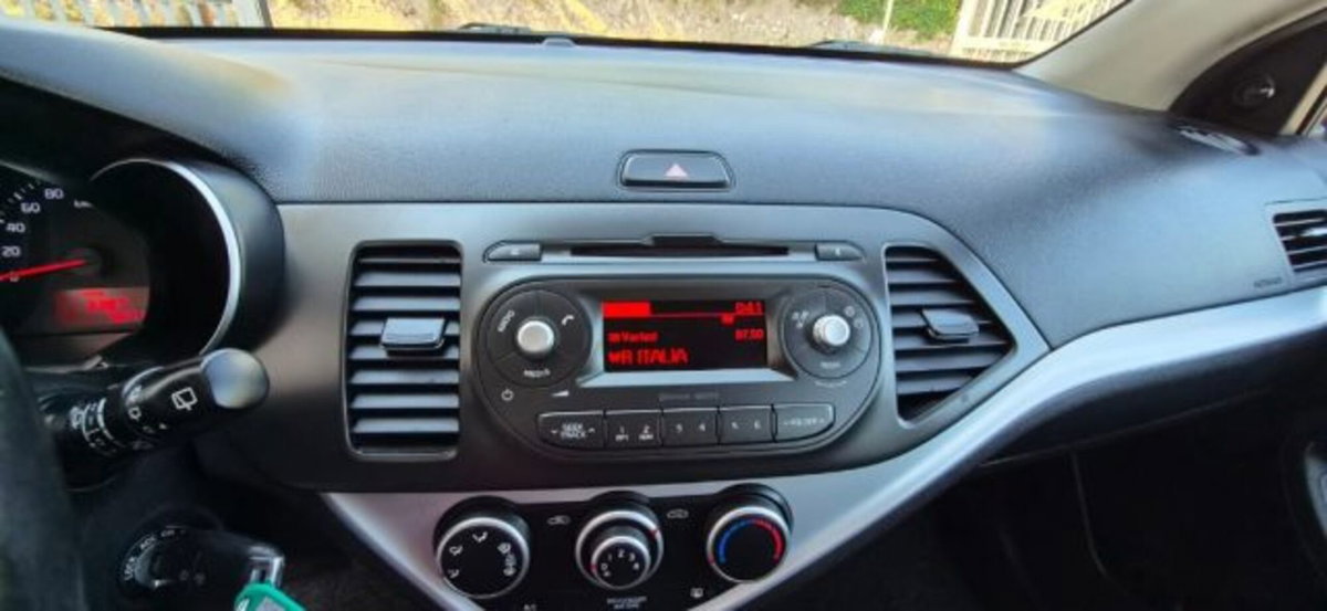 Kia Picanto 1.0 12V 5 porte Active (11)