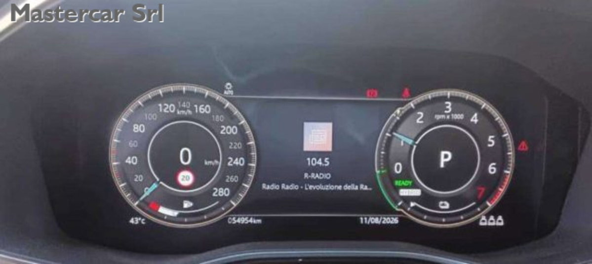 Jaguar F-Pace 2.0 300 CV AWD aut. Pure (10)