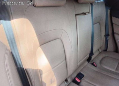 Jaguar F-Pace 2.0 300 CV AWD aut. Pure (7)