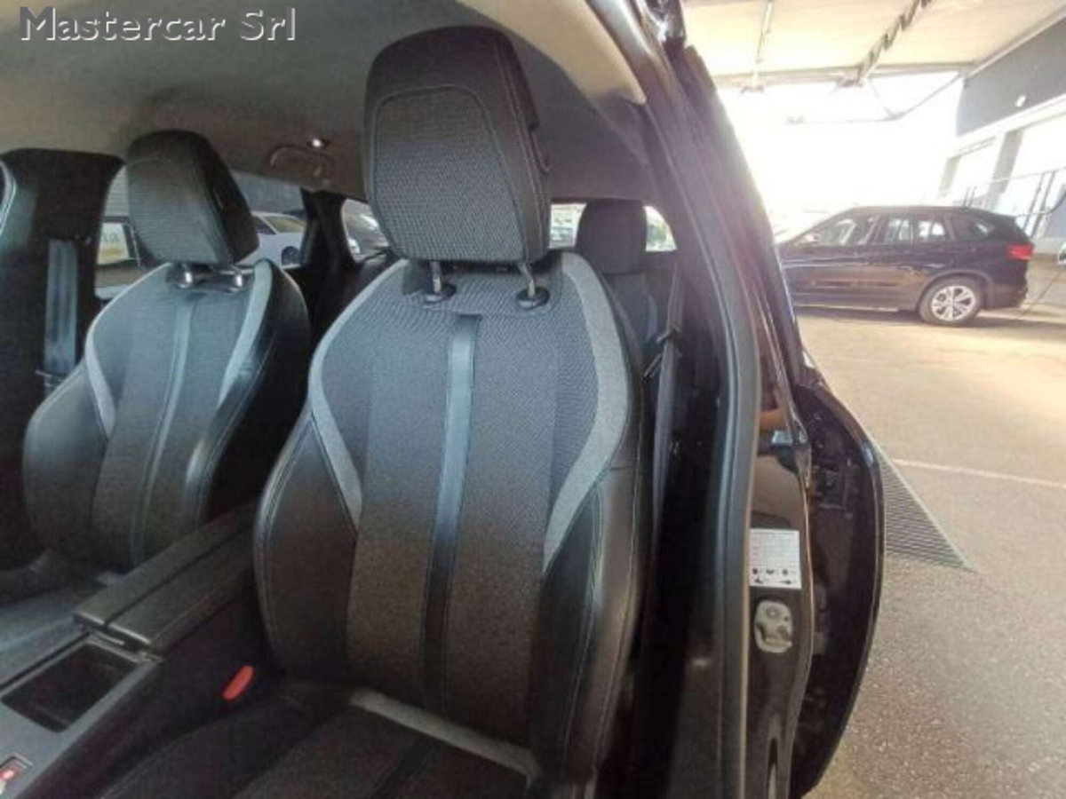 Peugeot 308 SW Hybrid 180 e-EAT8 Allure Pack (8)