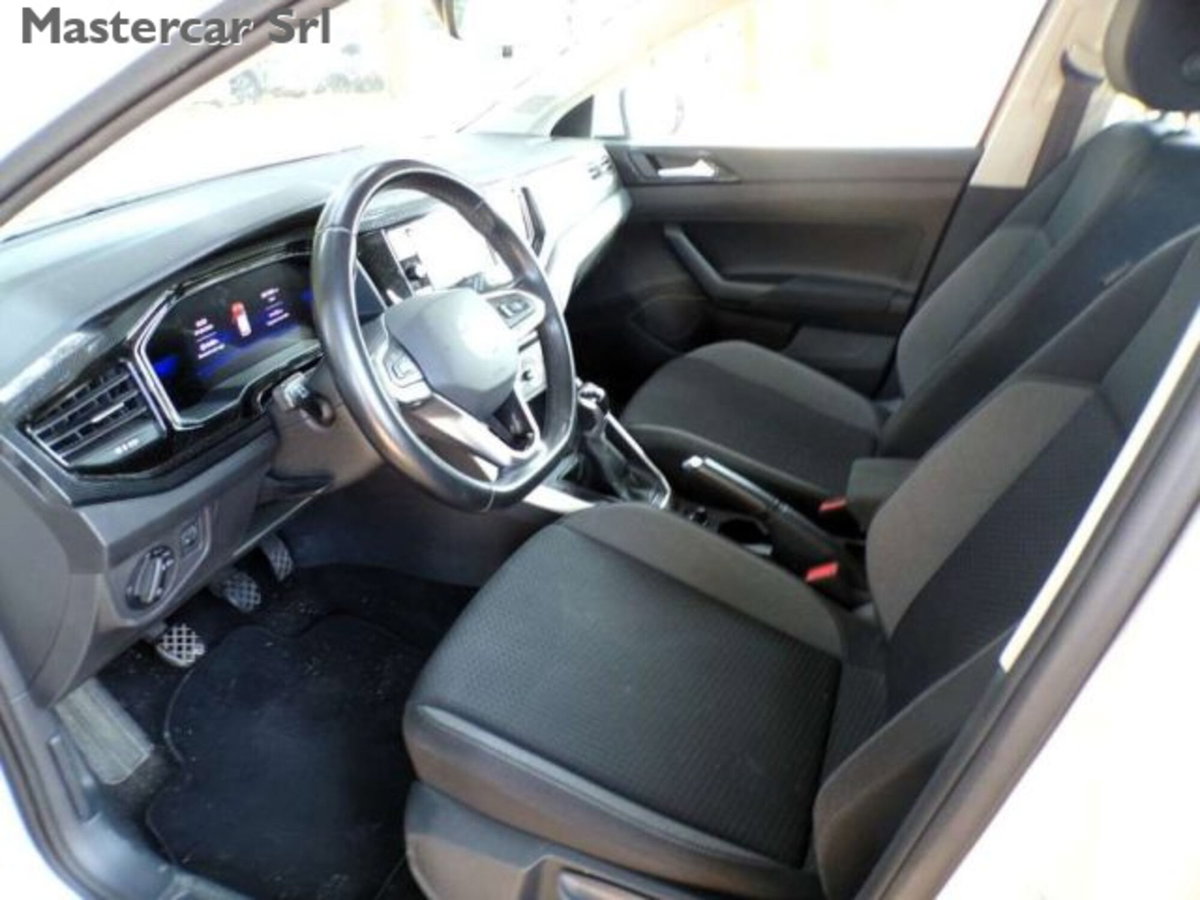 Volkswagen Taigo 1.0 tsi Life 95cv (5)