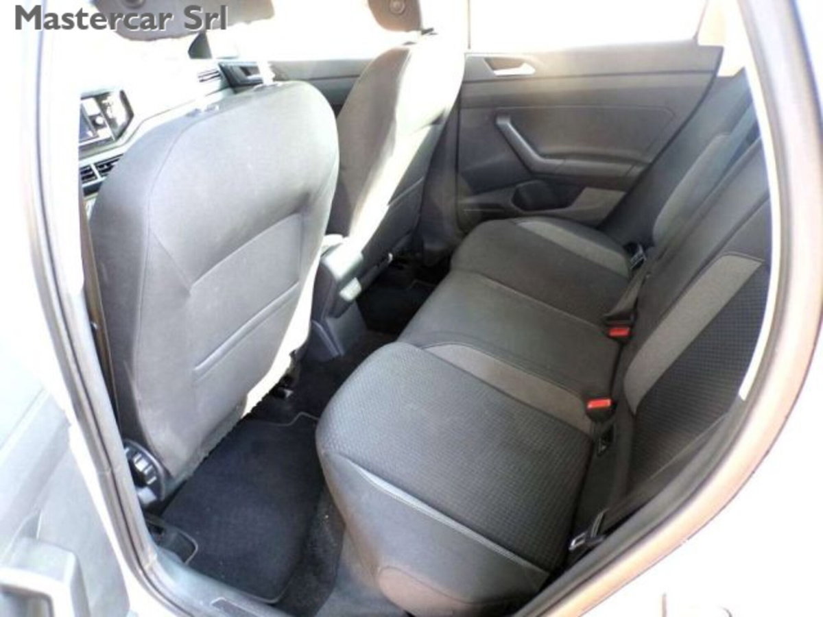 Volkswagen Taigo 1.0 tsi Life 95cv (7)