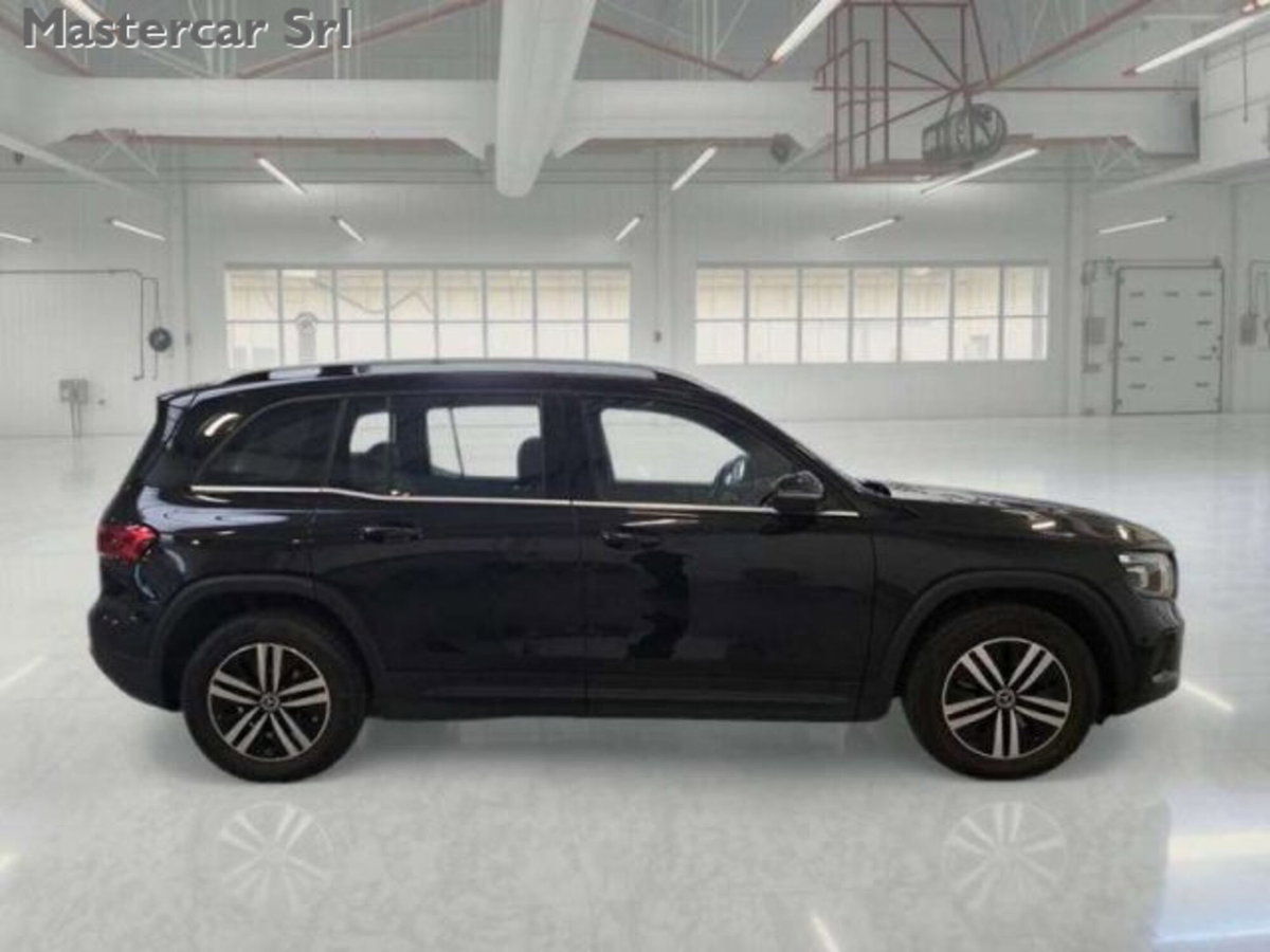 Mercedes-Benz GLB 200 d Business Extra auto 7p.ti (7)