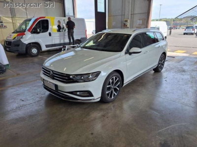 Volkswagen Passat Variant 2.0 TDI SCR 200 CV 4MOTION DSG Executive (2)