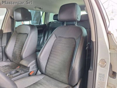 Volkswagen Passat Variant 2.0 TDI SCR 200 CV 4MOTION DSG Executive (8)