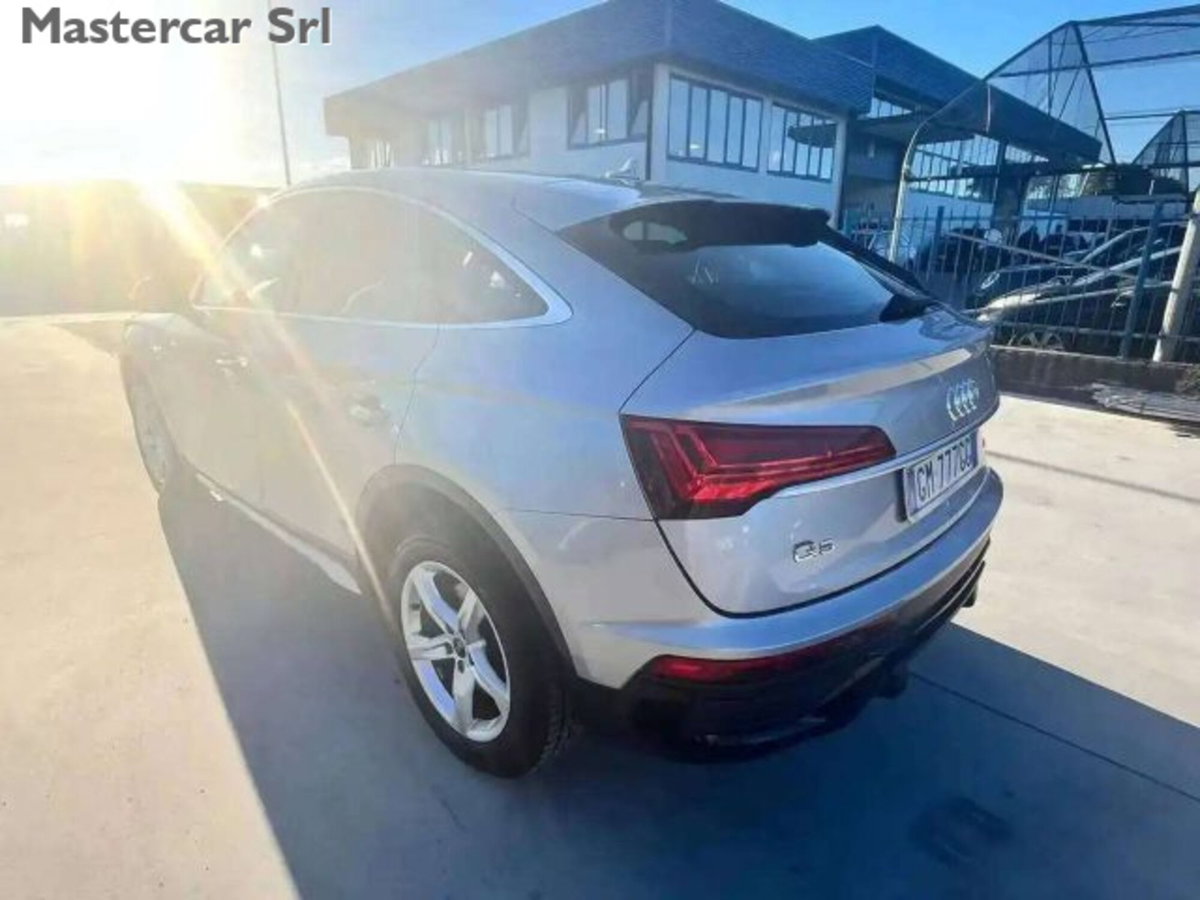 Audi Q5 Sportback Sportback 40 2.0 tdi mhev 12V quattro s-tronic (5)