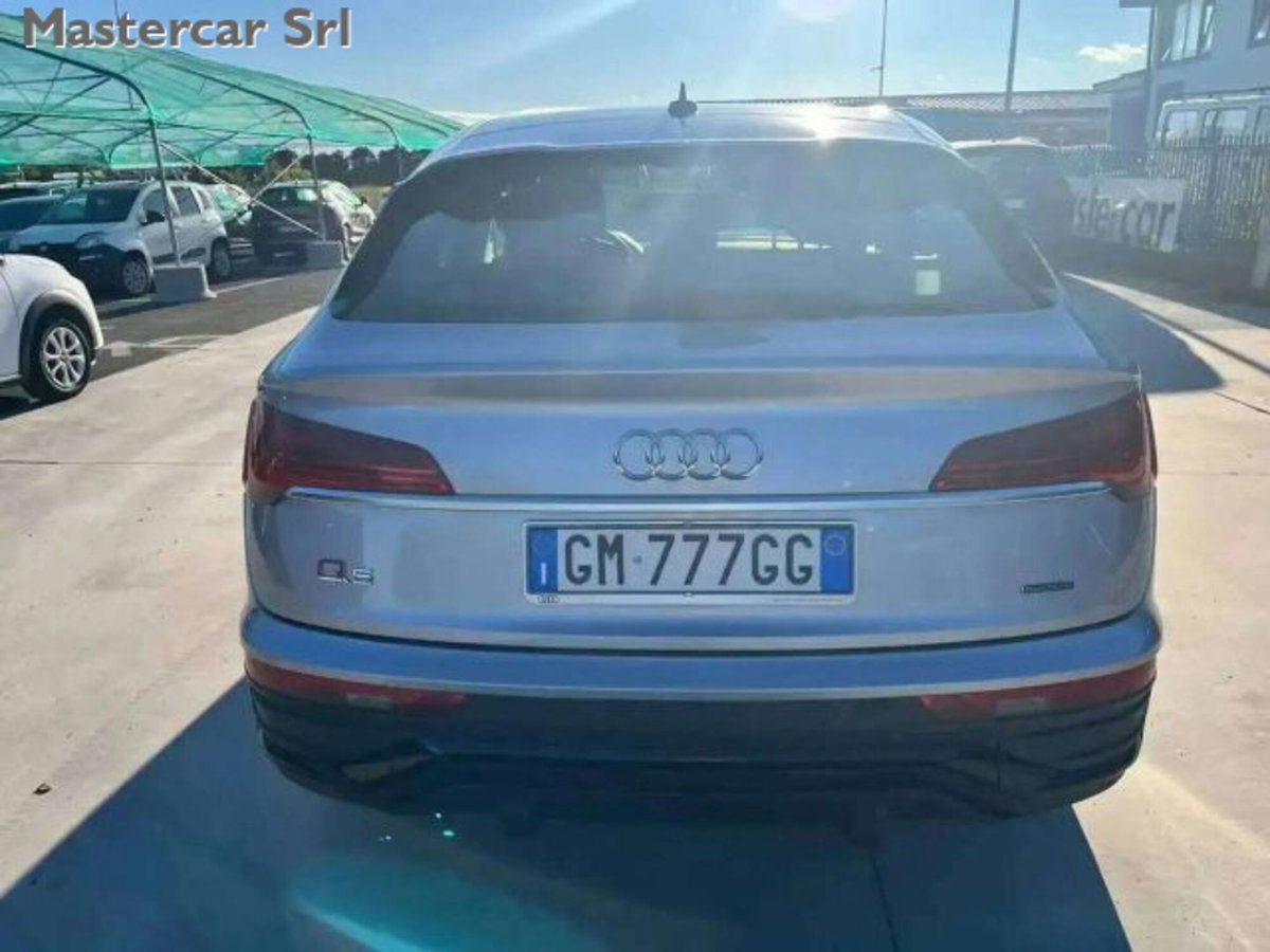 Audi Q5 Sportback Sportback 40 2.0 tdi mhev 12V quattro s-tronic (6)