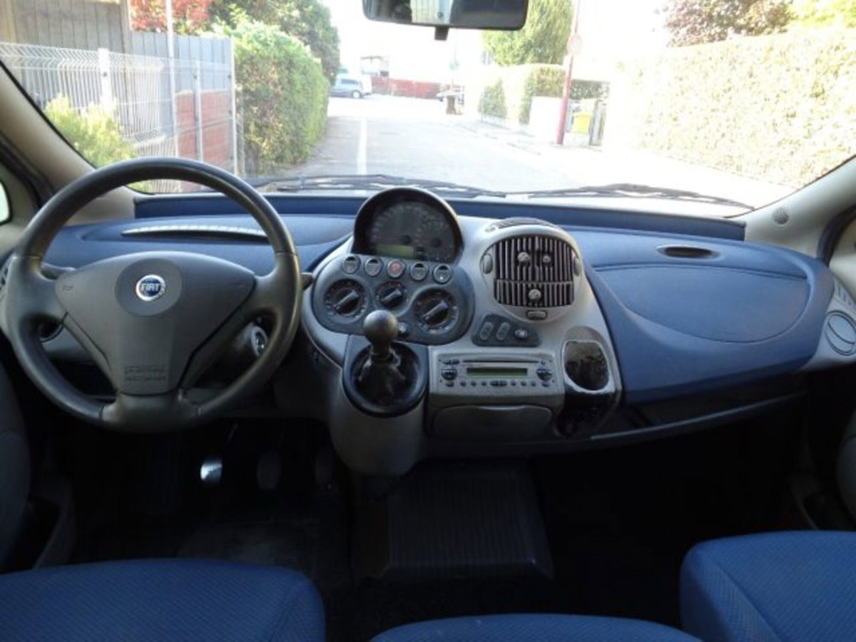Fiat Multipla 1.6 16V Active (8)
