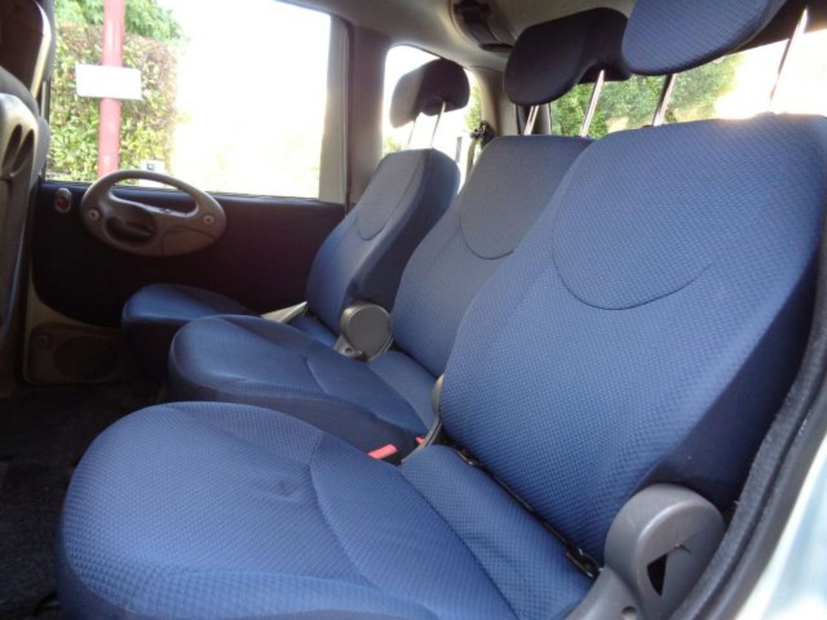 Fiat Multipla 1.6 16V Active (9)