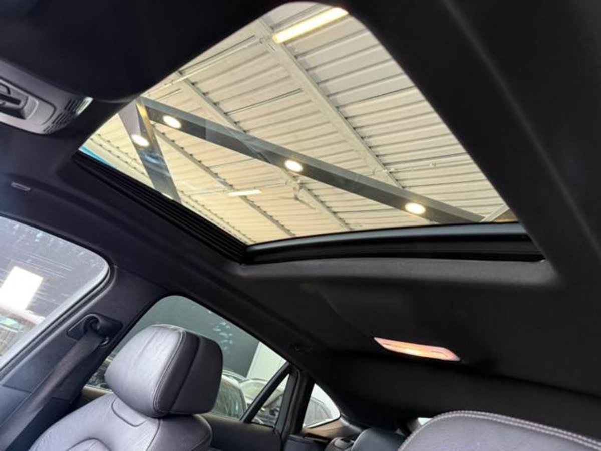 BMW X6 xDrive30d 249CV Msport (11)
