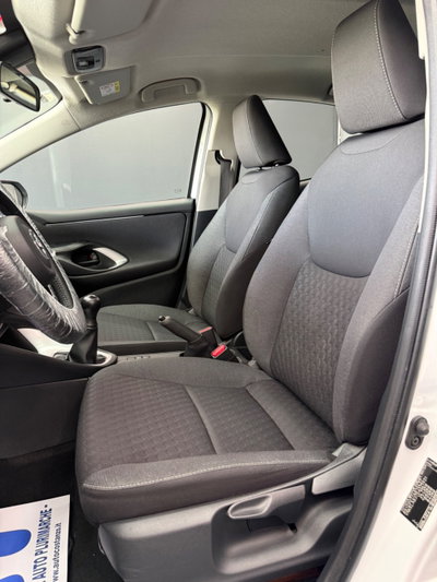 Toyota Yaris 1.0 5 porte Trend (14)