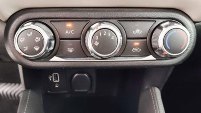 Nissan Micra IG-T 100 Xtronic 5 porte Acenta (12)