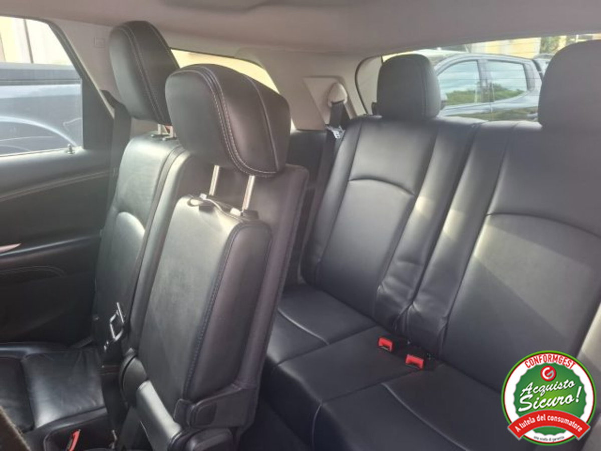 Fiat Freemont 2.0 Mjt 170 CV 4x4 Automatica Lounge (10)