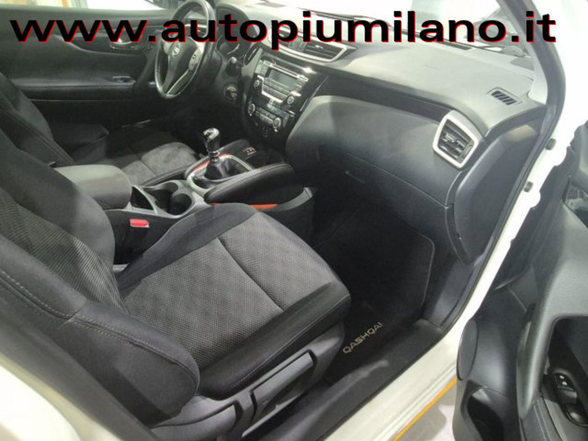 Nissan Qashqai 1.5 dCi Acenta (6)