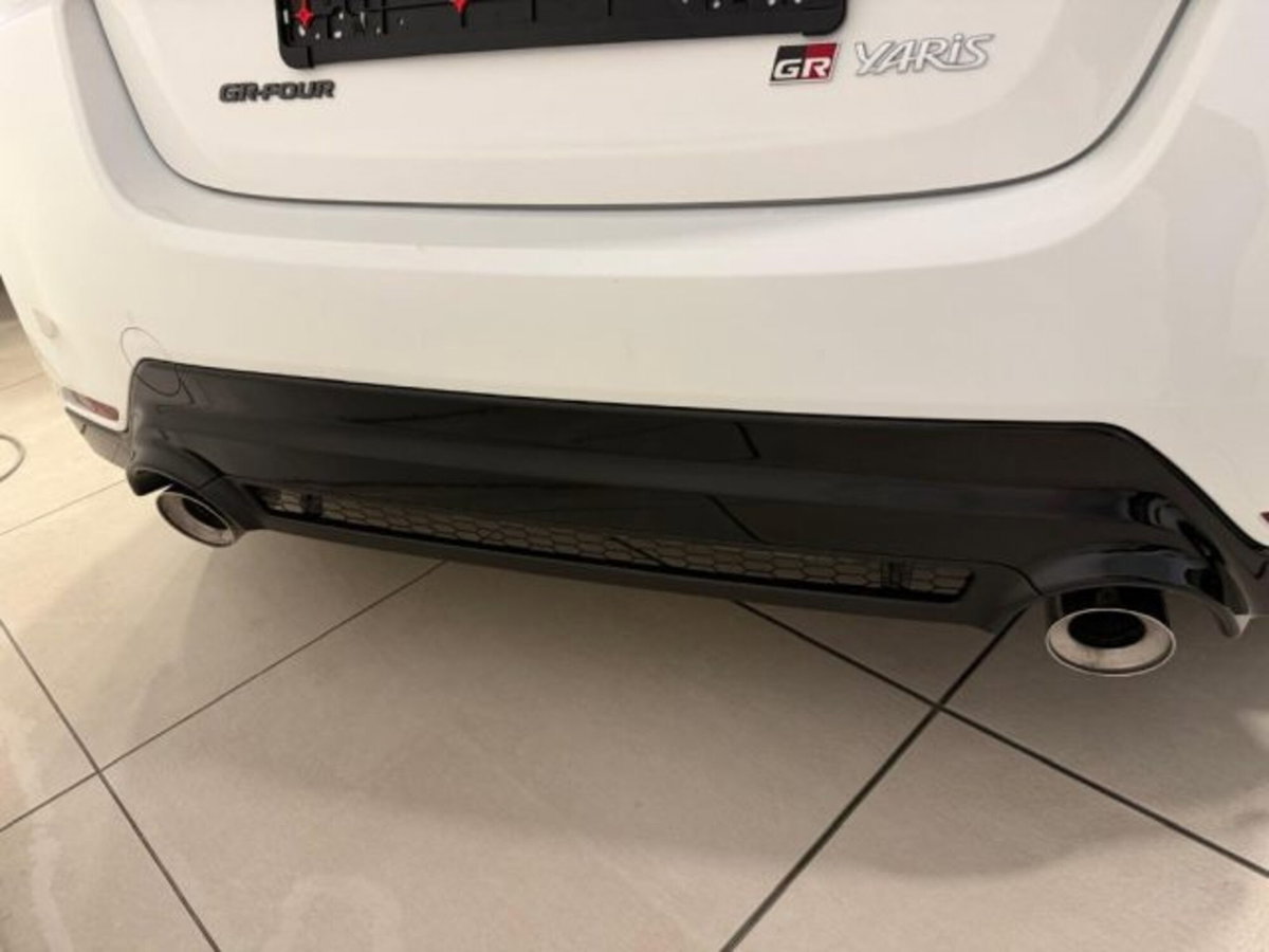 Toyota GR Yaris 1.6 Turbo 3 porte GR Yaris Circuit (5)