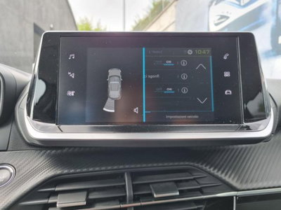 Peugeot 2008 motore elettrico 136 CV Allure Pack (13)