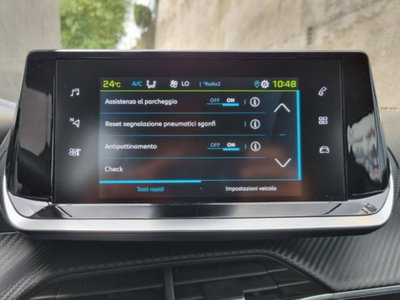 Peugeot 2008 motore elettrico 136 CV Allure Pack (14)