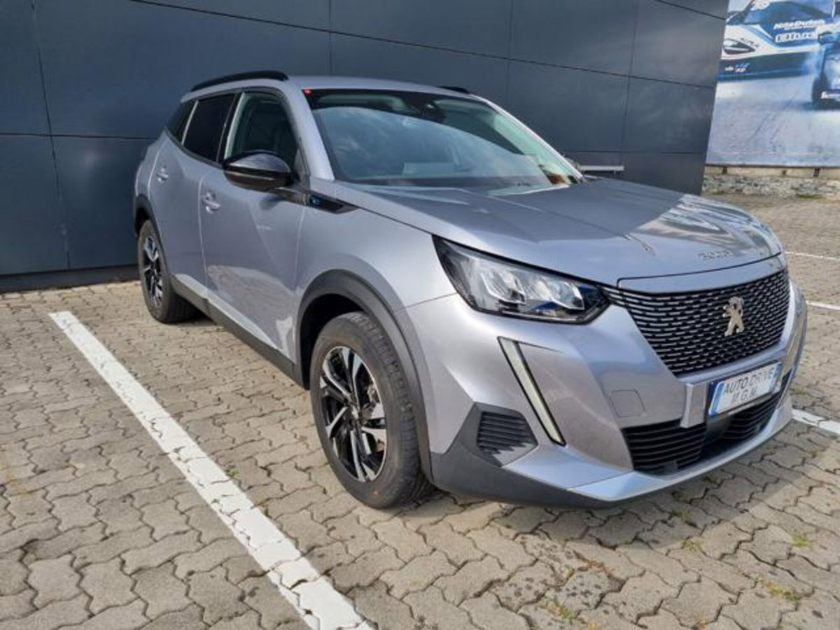 Peugeot 2008 motore elettrico 136 CV Allure Pack (17)